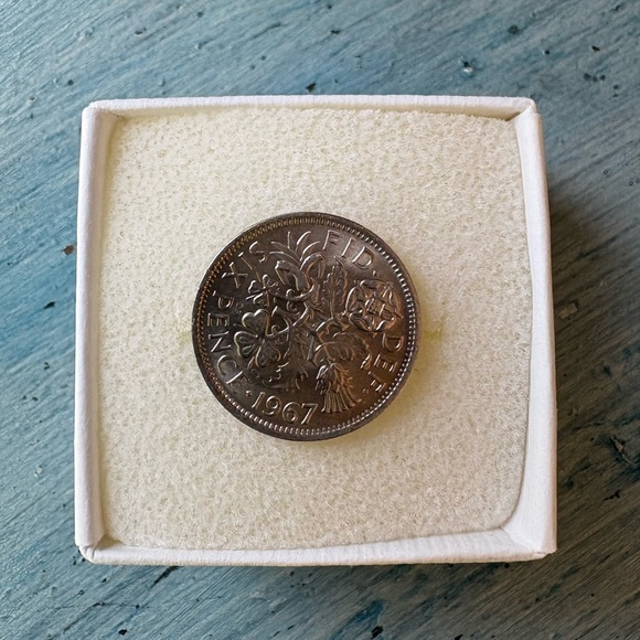 Bridal Silver Sixpence with Blue Ribbon for Bride to carry on her Big Day! - Picture 4 of 8